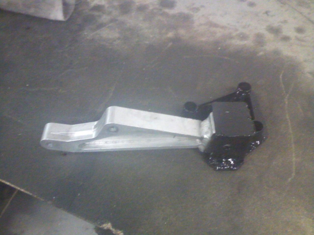 Fabrication de support pour boite sequentielle Honda Civic Type R